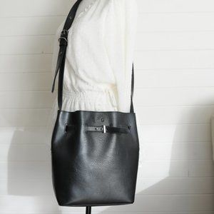 Mat & Nat Bucket Bag